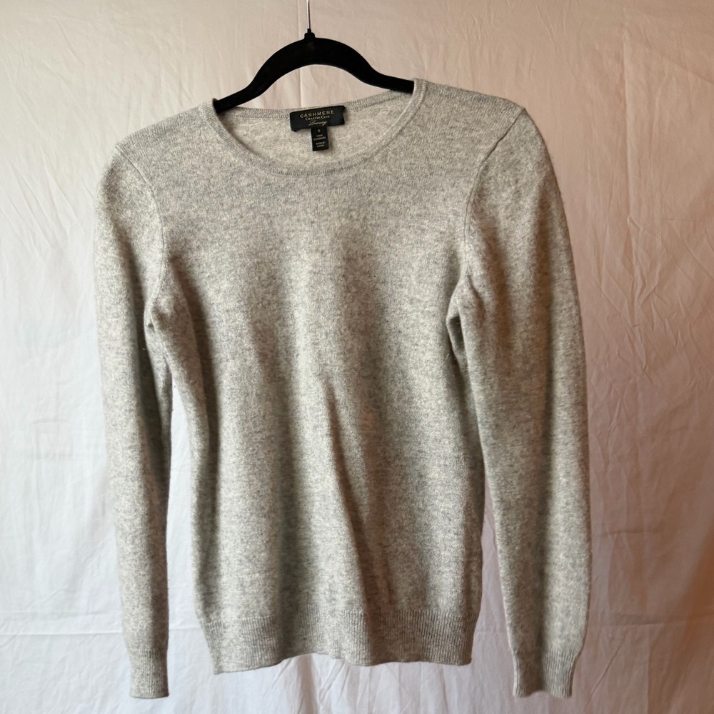 Charter Club Light Gray Cashmere Crewneck Sweater